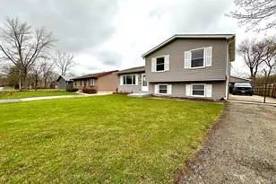 38093 N Cornell Rd, Beach Park, IL 60087 - Photo 1