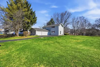 422 Pembroke Road SW, Poplar Grove, IL 61065 - Photo 1