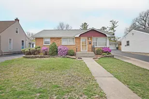 6027 Washington St, Chicago Ridge, IL 60415 - Photo 1