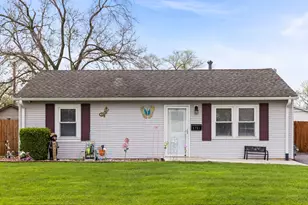 1711 Hosmer Ln, Crest Hill, IL 60403 - Photo 1
