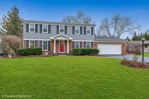 590 Red Barn Ln, Barrington, IL 60010 - Photo 1