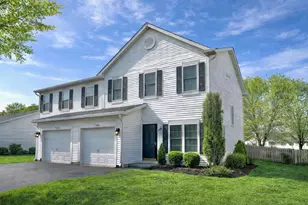 704 S Shannon Dr, Romeoville, IL 60446 - Photo 1