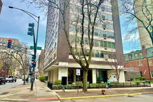 360 W Wellington Ave, Chicago, IL 60657 - Photo 1