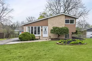 1N605 Park Blvd, Glen Ellyn, IL 60137 - Photo 1