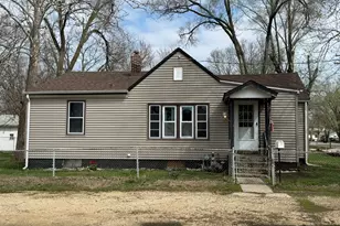 3245 9th St, Rockford, IL 61109 - Photo 1