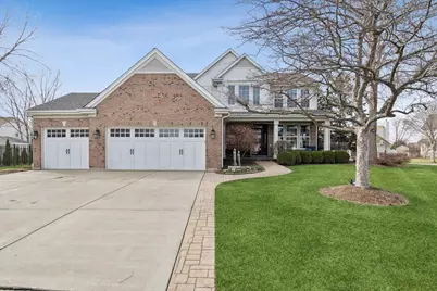 1 McKenzie Court, Lake in the Hills, IL 60156 - Photo 1