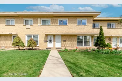 1212 N Wheeling Road, Mount Prospect, IL 60056 - Photo 1