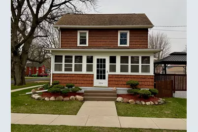 224 E South Street, Franklin Grove, IL 61031 - Photo 1