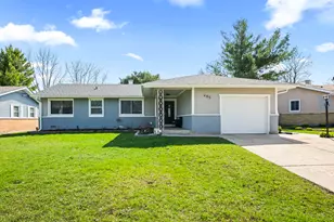 485 Lilac Ln, Elk Grove Village, IL 60007 - Photo 1