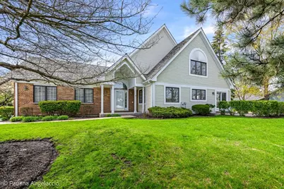 820 Braeman Court, Libertyville, IL 60048 - Photo 1