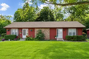 507 Woodland Ave, Wauconda, IL 60084 - Photo 1