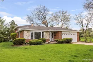 1321 Iroquois Ln, Darien, IL 60561 - Photo 1