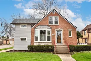 7701 W Rascher Ave, Chicago, IL 60656 - Photo 1