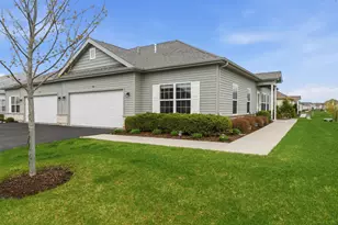 928 Yorktown St, McHenry, IL 60050 - Photo 1