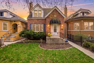 5455 W Cullom Ave, Chicago, IL 60641 - Photo 1