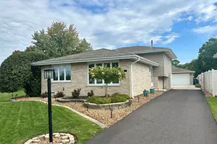 14221 Kilbourne Ave, Crestwood, IL 60418 - Photo 1