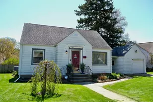 1804 E Gate Pkwy, Rockford, IL 61108 - Photo 1