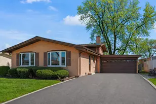 7909 Lake St, Morton Grove, IL 60053 - Photo 1
