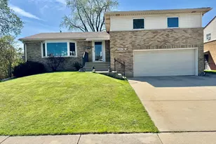 1650 Charleston Ct, Melrose Park, IL 60160 - Photo 1