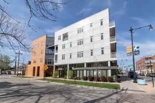 4770 N Manor Ave, Chicago, IL 60625 - Photo 1