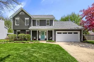 227 N Cambridge Dr, Geneva, IL 60134 - Photo 1