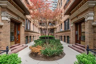 2745 N Hampden Ct, Chicago, IL 60614 - Photo 1