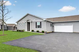 6403 Maple Glen Dr, Wonder Lake, IL 60097 - Photo 1