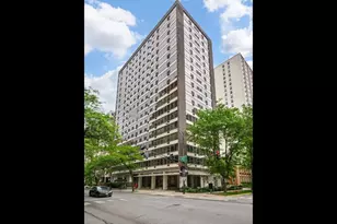360 W Wellington Ave, Chicago, IL 60657 - Photo 1