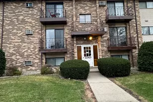 1243 Brown St, Des Plaines, IL 60016 - Photo 1