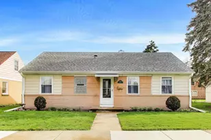 9529 Monroe Ave, Brookfield, IL 60513 - Photo 1