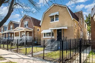 920 N Kedvale Ave, Chicago, IL 60651 - Photo 1
