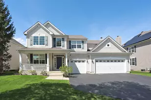 2140 Edgartown Ln, Hoffman Estates, IL 60192 - Photo 1