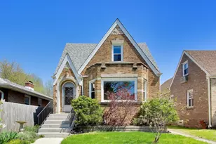 4885 N Austin Ave, Chicago, IL 60630 - Photo 1