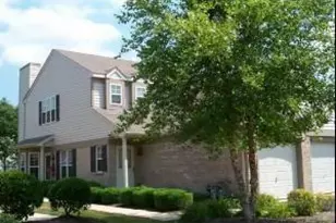 1670 Autumn Ave, Schaumburg, IL 60193 - Photo 1