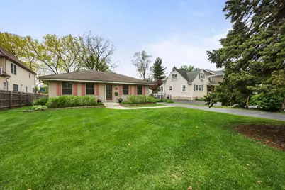 29 W Goebel Drive, Lombard, IL 60148 - Photo 1