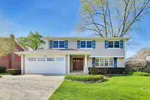 1317 W Grove St, Arlington Heights, IL 60005 - Photo 1