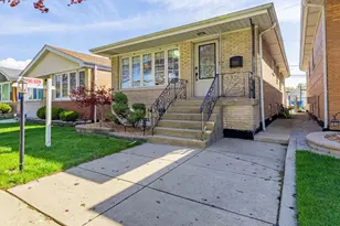 5127 S New England Ave, Chicago, IL 60638 - Photo 1