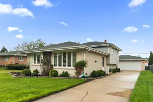 6612 W 92nd St, Oak Lawn, IL 60453 - Photo 1