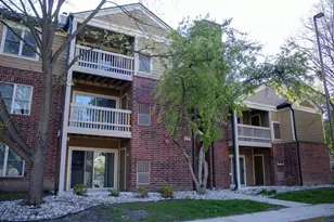 104 Glengarry Dr, Bloomingdale, IL 60108 - Photo 1