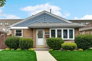 10445 S Ave E, Chicago, IL 60617 - Photo 1