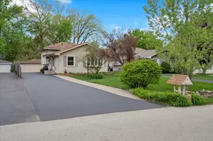 4020 N Adams St, Westmont, IL 60559 - Photo 1