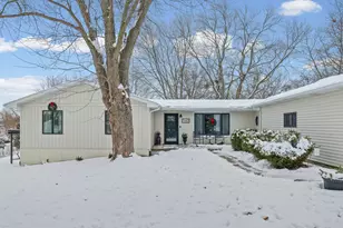140 Choctaw Trail, Loda, IL 60948 - Photo 1