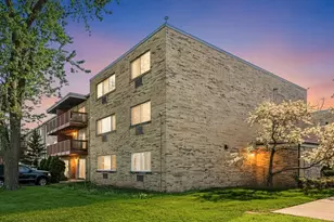 700 W Dempster St, Mount Prospect, IL 60056 - Photo 1