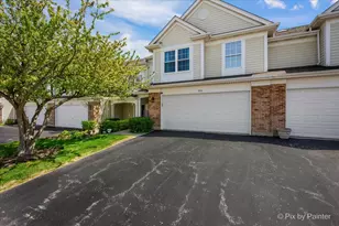 902 Huntington Dr, Elk Grove Village, IL 60007 - Photo 1