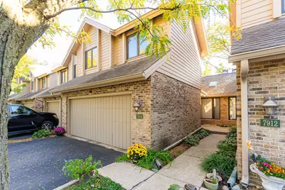 7914 S Garfield Avenue, Burr Ridge, IL 60527 - Photo 1