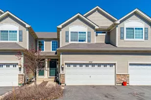 532 S Jade Ln, Round Lake, IL 60073 - Photo 1