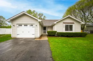 729 Hageman Pl, Naperville, IL 60563 - Photo 1