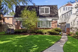 2666 Prairie Ave, Evanston, IL 60201 - Photo 1