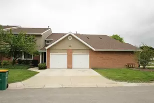 118 Morningside Ln W, Buffalo Grove, IL 60089 - Photo 1