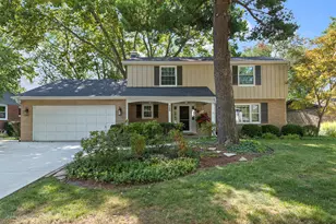 753 E Monterey Rd, Palatine, IL 60074 - Photo 1